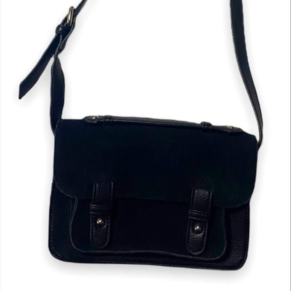 URBAN OUTFITTERS CROSSBODY BAG